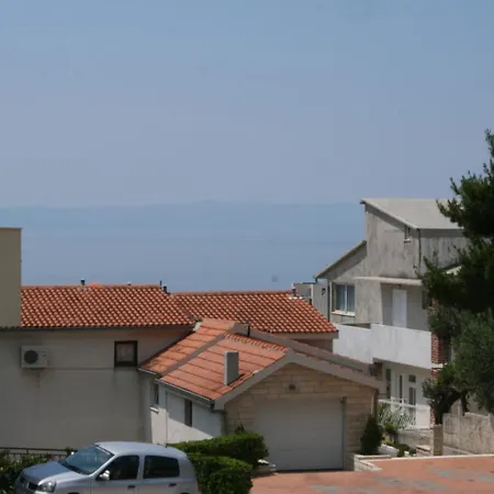 With A Parking Space - 6641 *