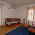 With A Parking Space - 6641