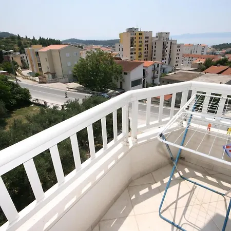 With A Parking Space - 6641 Апартаменти Макарська