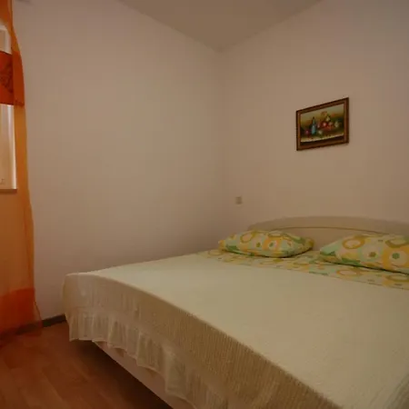 Апартаменти With A Parking Space - 6641