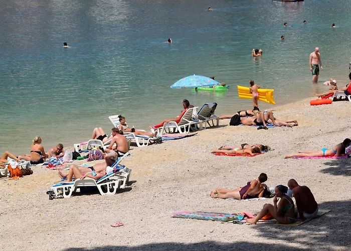 With A Parking Space - 6641 Makarska