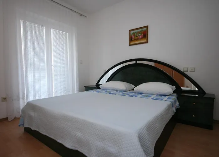 With A Parking Space - 6641 * Makarska