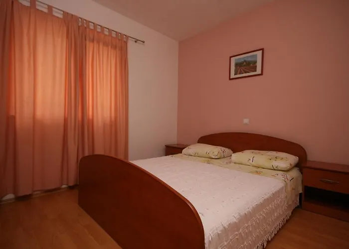 With A Parking Space - 6641 Apartman Makarska
