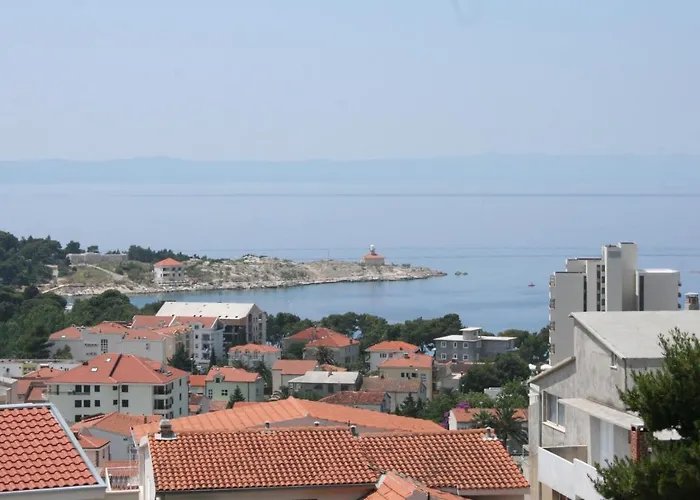 With A Parking Space - 6641 *