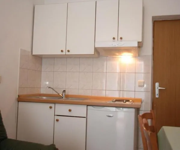 Apartman With A Parking Space - 6641